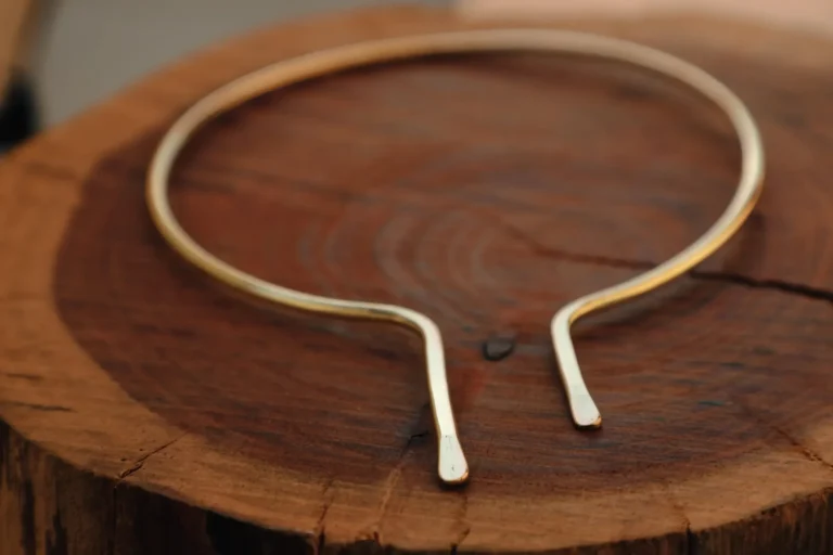 Collier Torque Tribal