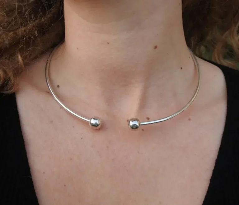 Collier en fil d’argent