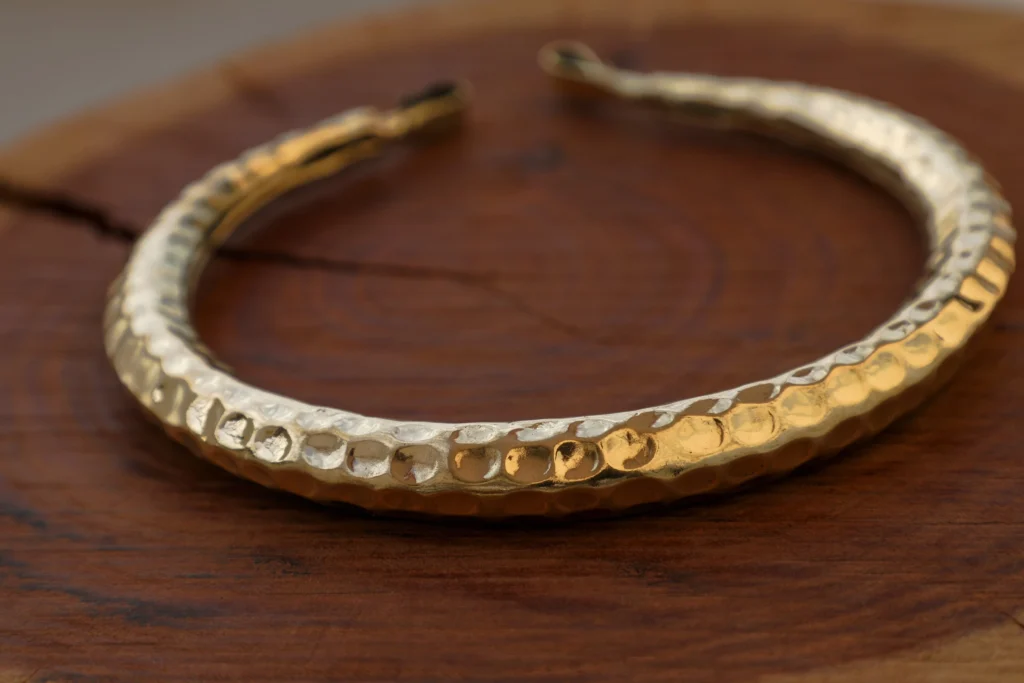 Hammered Design Choker