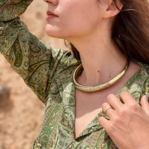 Collar gargantilla grabada