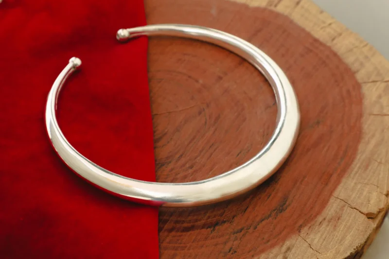 Collier ras du cou en or