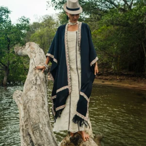 Kimono negro bohemio