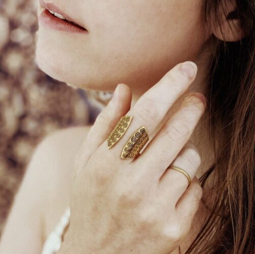 Amethyst 'Crescent Moon' Ring