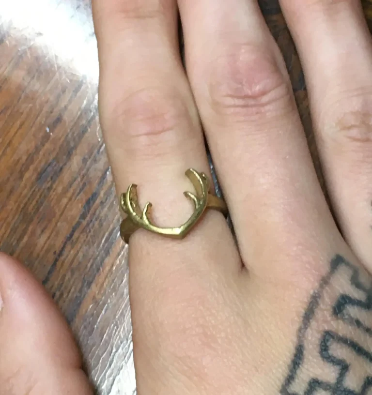 Anello di corno di renna