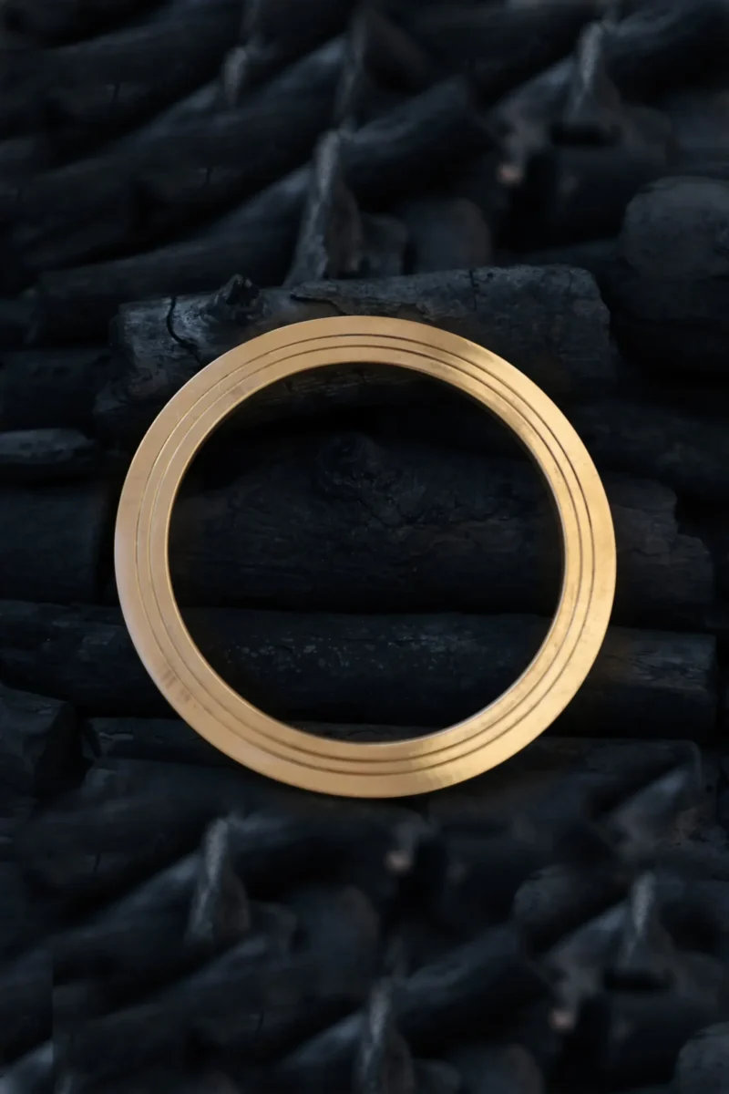 Brazalete étnico hecho a mano para mujer