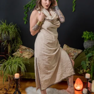 Vestido con capucha Faya