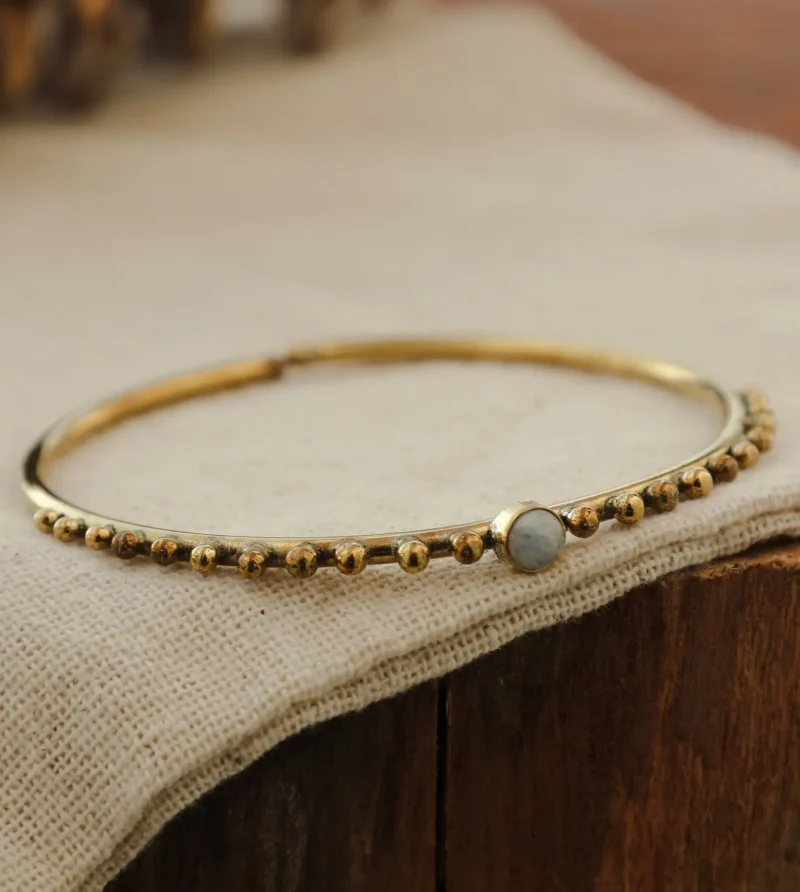 Pulsera gitana de piedra de luna