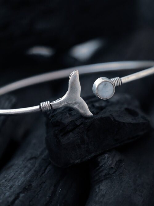 Whale Tail Bracelet