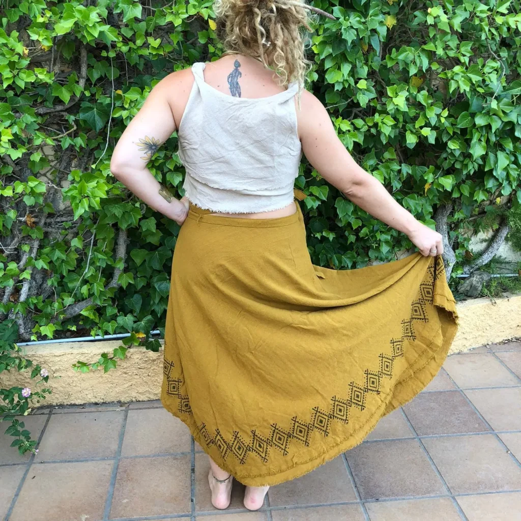 Gonna tribale con stampa a blocchi