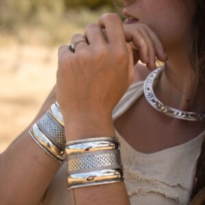 Bracelet manchette tribal