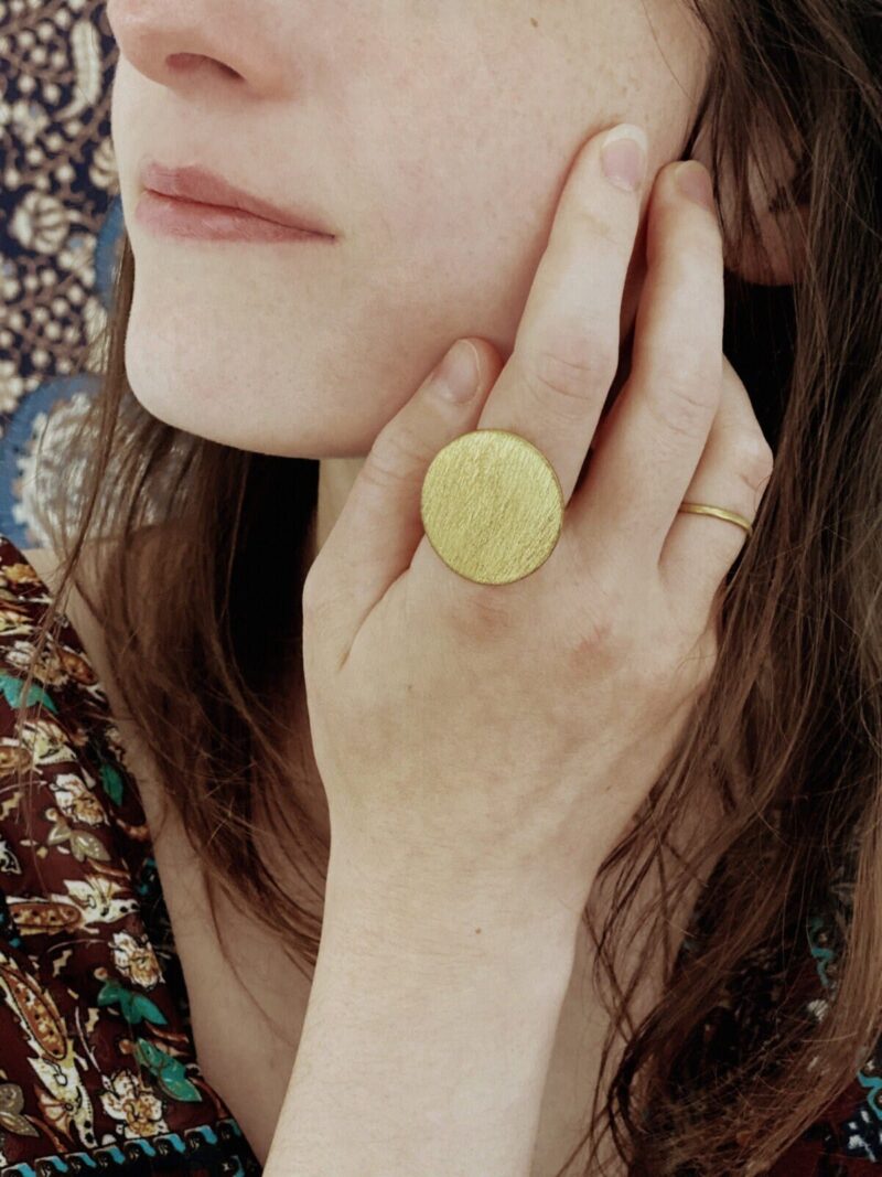 Bague disque d’or