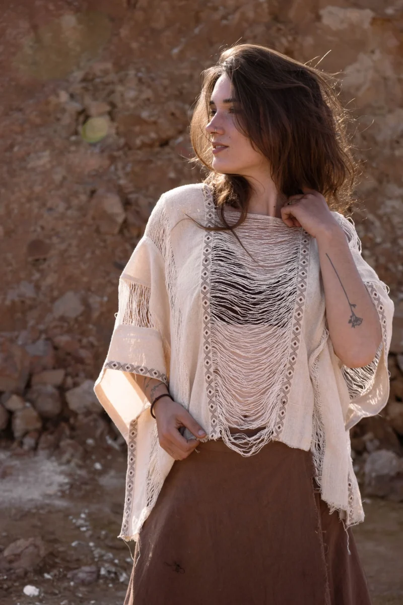 Poncho Hilos de Marfil