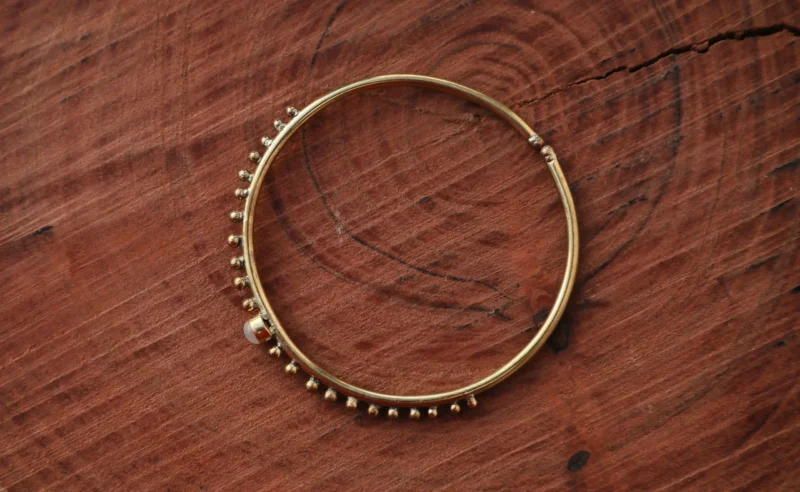 Pulsera gitana de piedra de luna