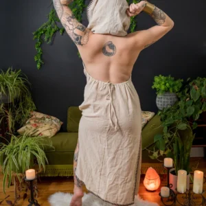 Vestido con capucha Faya