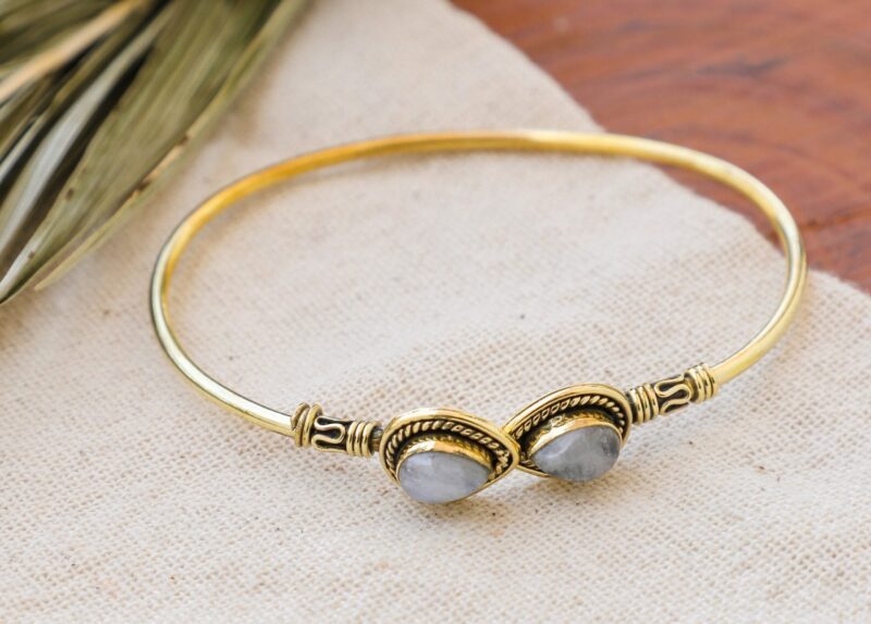 Bracelet en pierre de lune