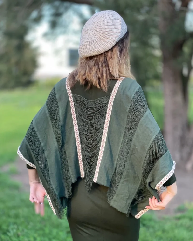 Poncho Hilos de Marfil
