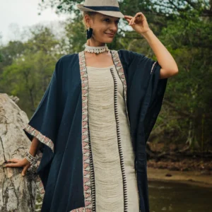 Kimono negro bohemio