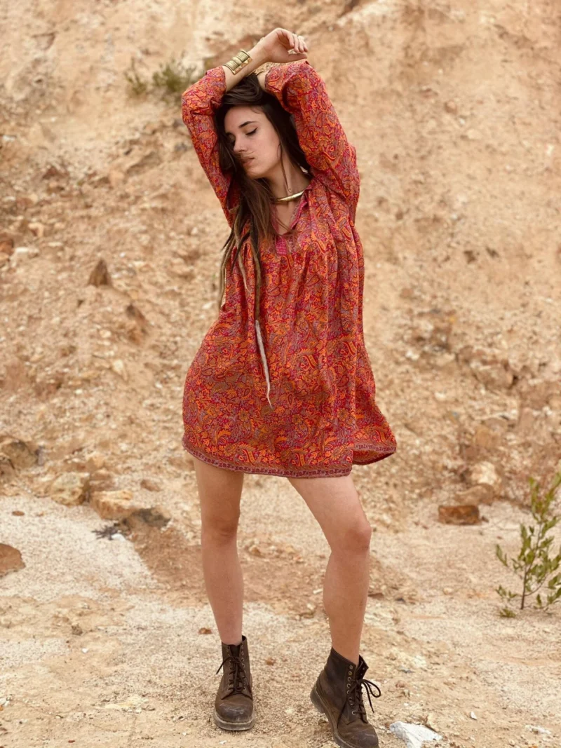 Abito con fiocco floreale rosso