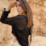 Haut en tricot brise tropicale