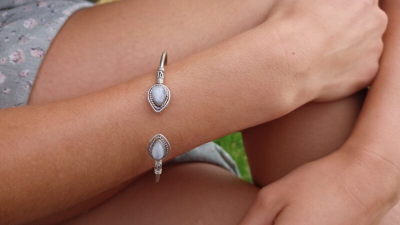Bracelet en pierre de lune