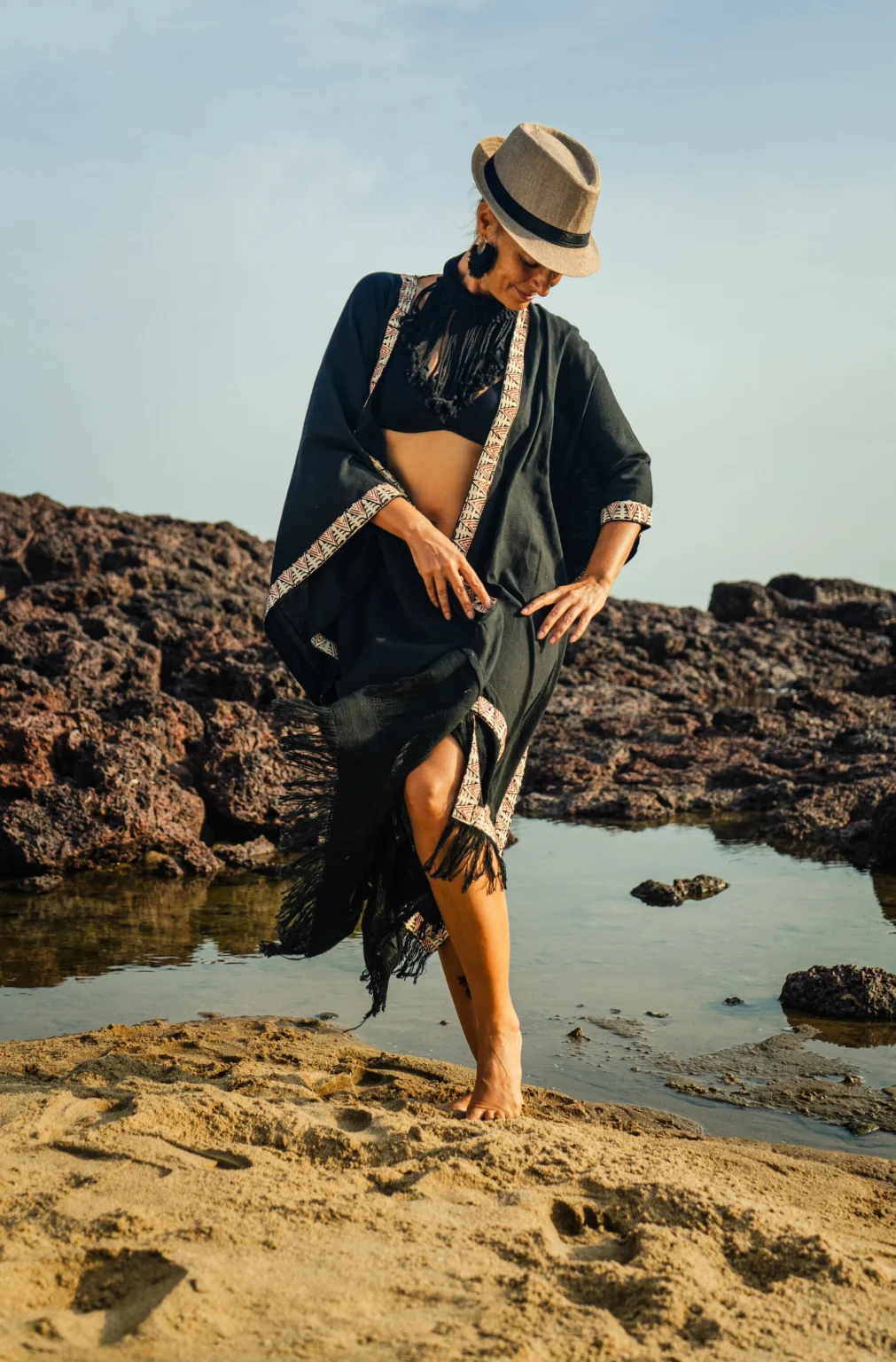 Kimono negro bohemio