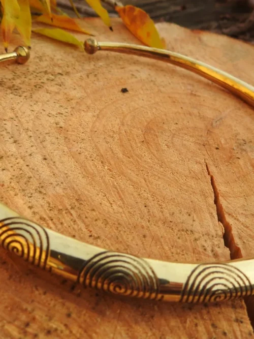 Spiral Design Choker