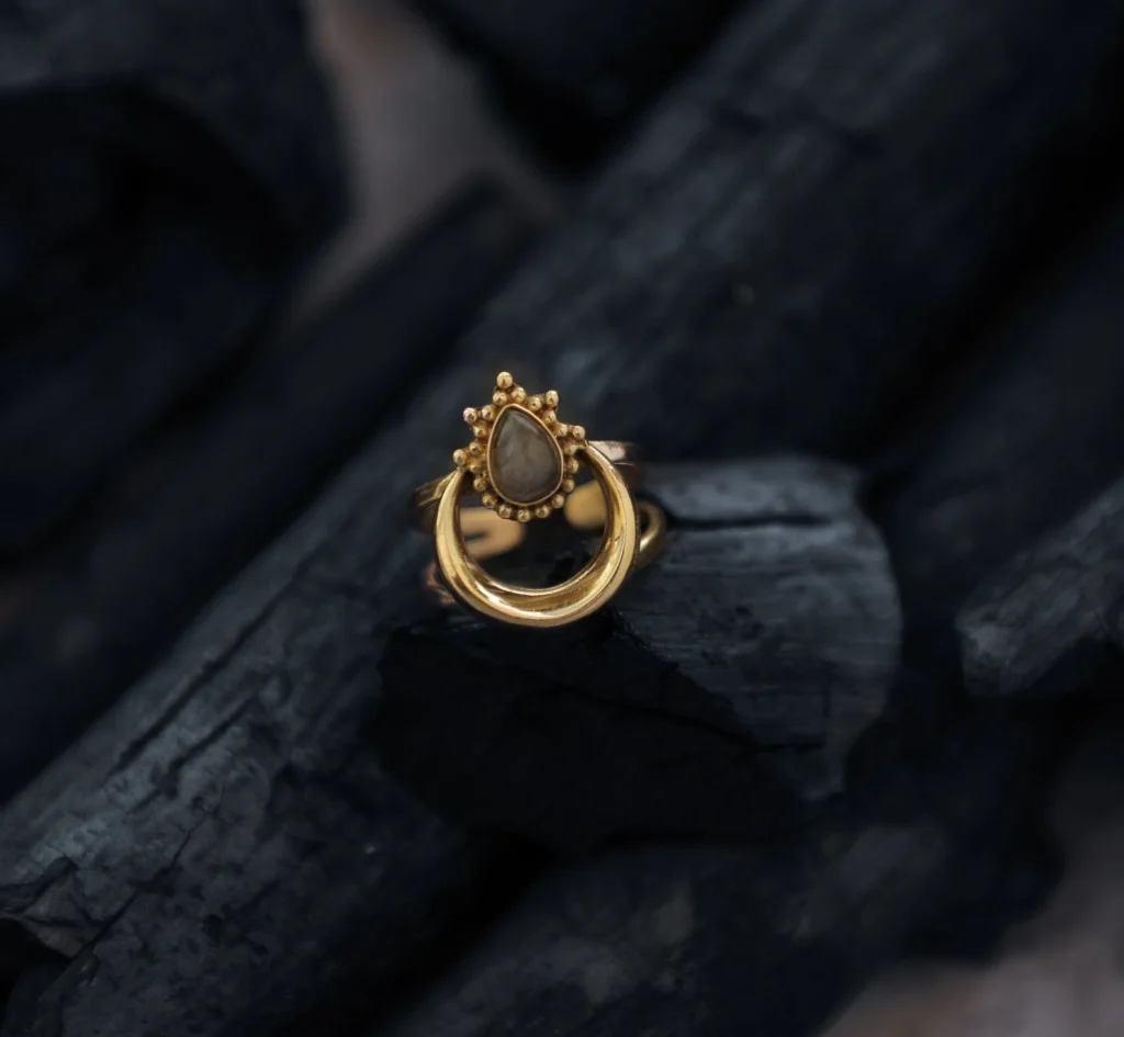 Labradorite 'Crescent Moon' Ring