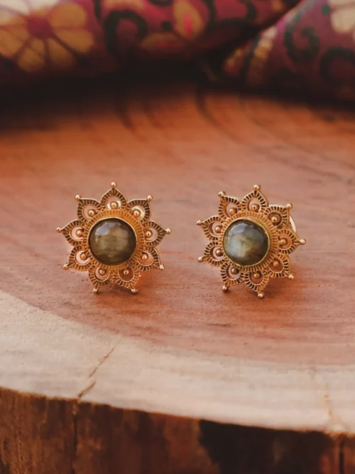 Floral Labradorite Earplug