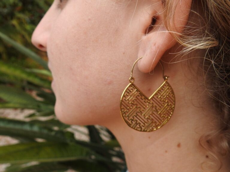 Boucles d’oreilles perforées