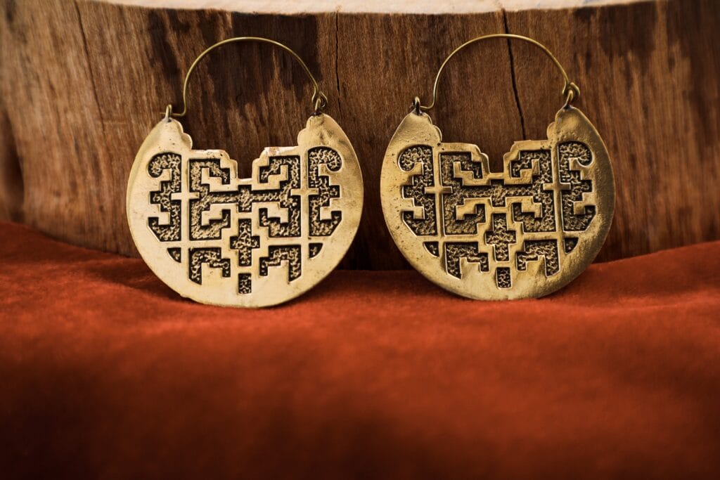 Shield Maze Earrings