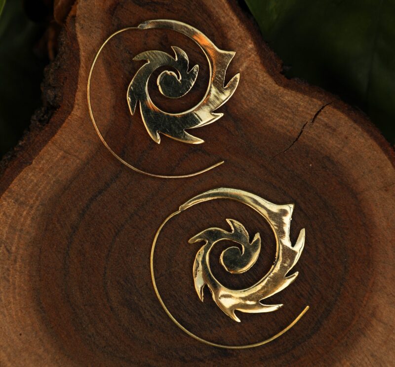 Boucle d'oreille spirale de flamme