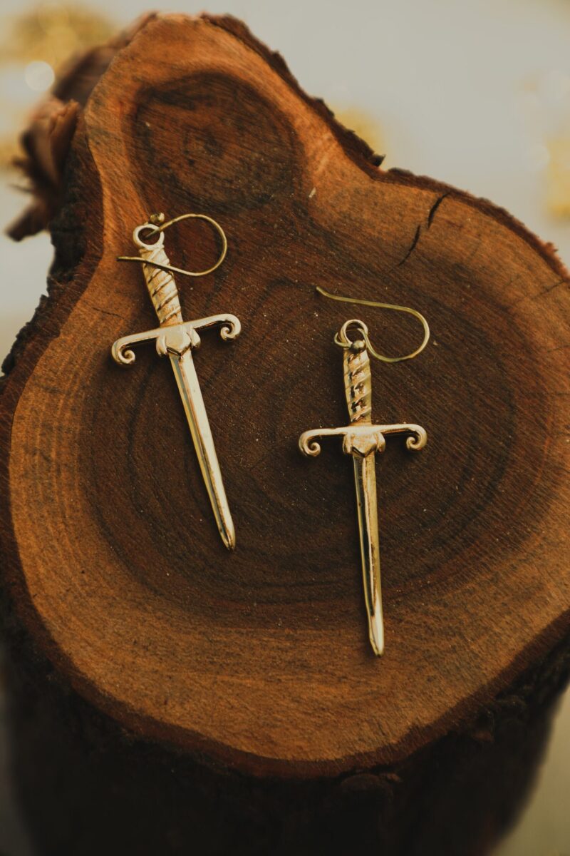 Boucles d’oreilles épée