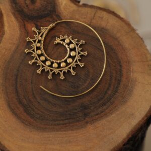 Orecchino a spirale Mandala