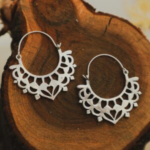 Uralte Stammesohrringe