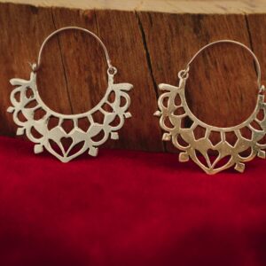 Uralte Stammesohrringe