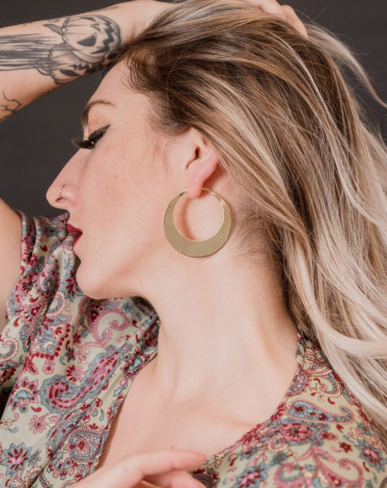 Boucles d’oreilles créoles en forme de croissant