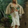 Camiseta con mangas de campana Sandswept