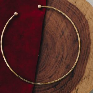 Collar gitano moldeado