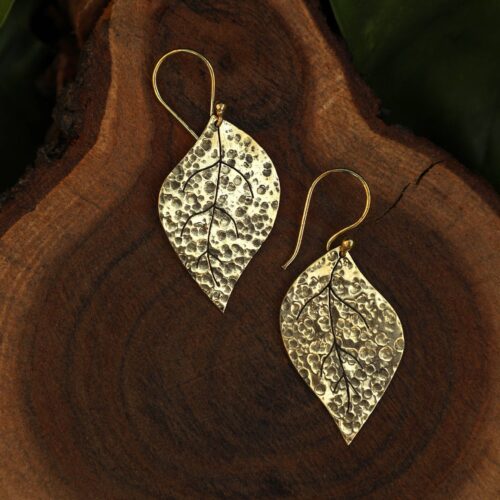 Boucles d’oreilles feuille martelée