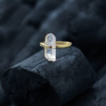 Bague en cristal de quartz brut