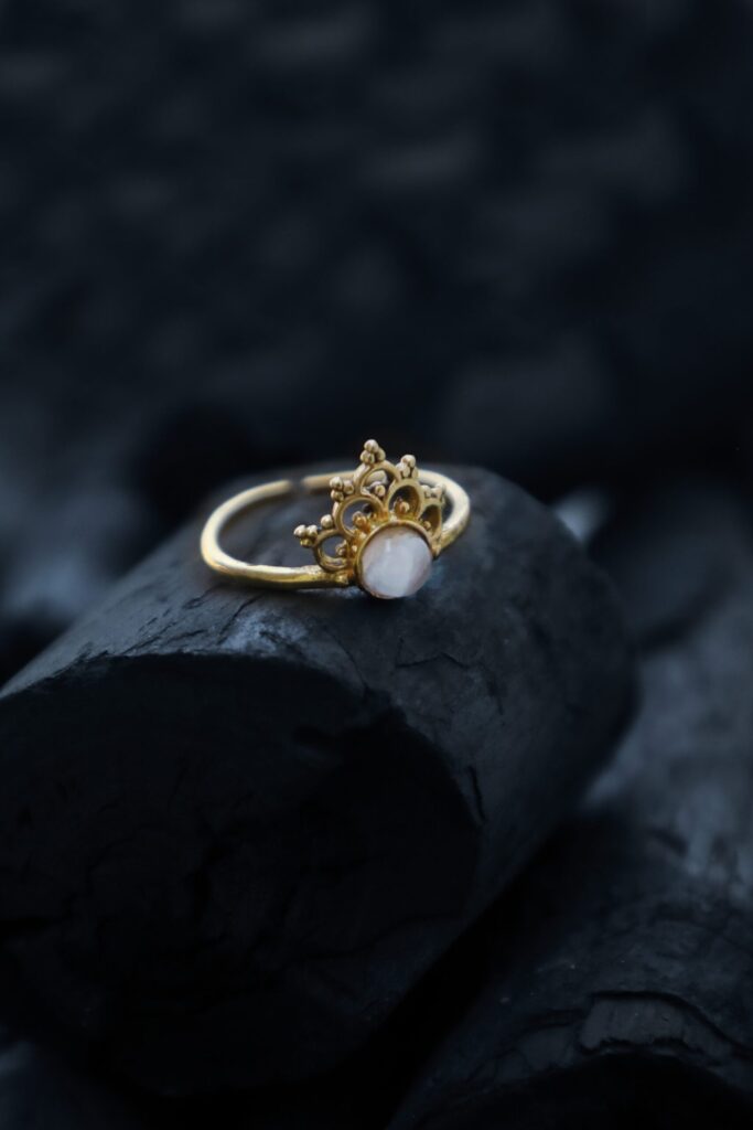 Anello della corona della regina (copia)