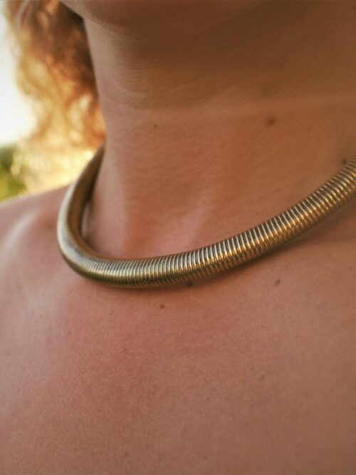 Tribal Halsband aus Messing
