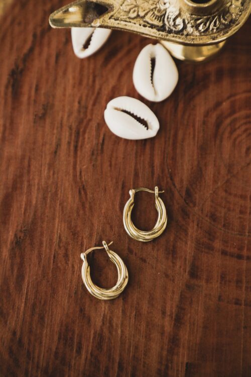 Petites boucles d’oreilles créoles