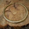 Girocollo tribale in ottone