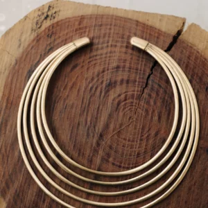 Mehrreihige runde Halskette