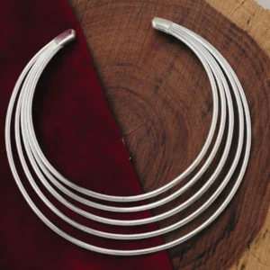 Mehrreihige runde Halskette