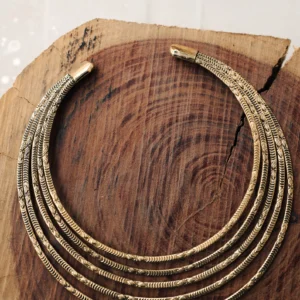 Gargantilla africana de diseño múltiple