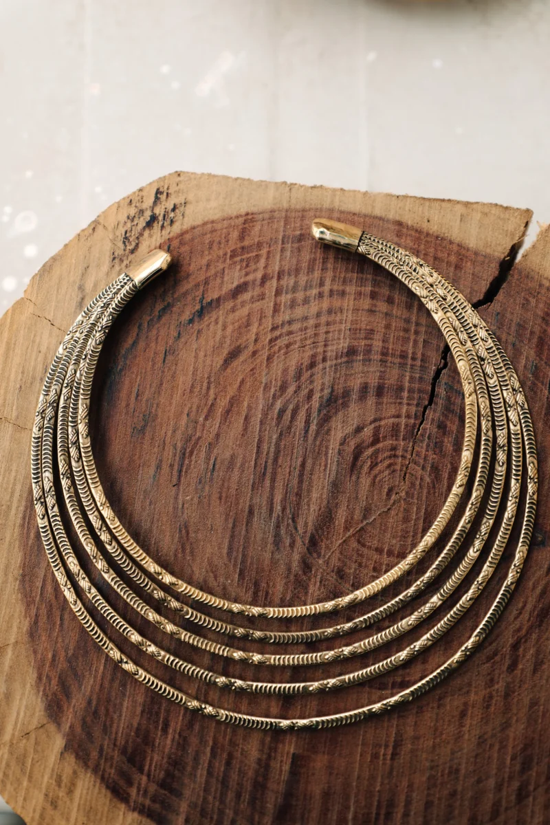 Gargantilla africana de diseño múltiple