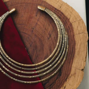 Gargantilla africana de diseño múltiple