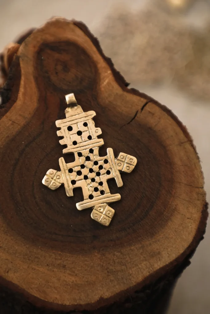Pendentif chrétien éthiopien en laiton